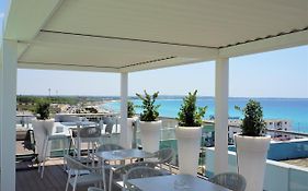 M&F Hotel
